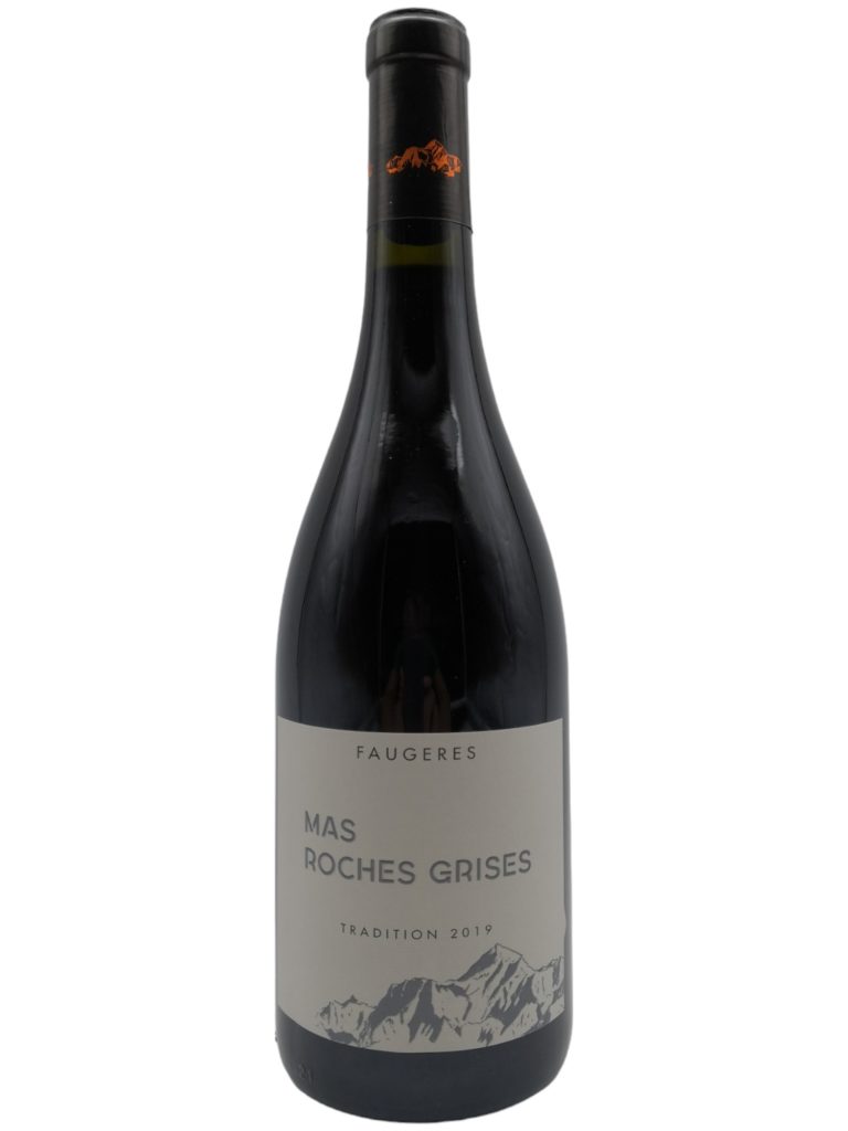 Cépages : 60% Syrah, 30% Grenache et 10% Carignan. Dégustation : Jolie couleur pourpre soutenue. Le nez est très expressif avec des notes de maquis, de thym, et de confiture de mûre et de myrtille. La bouche est fraîche. Accords mets et vins : Compagnon idéal de vos gibiers, viandes rouges. Garde : 5-6 ans Température de service : 18°C