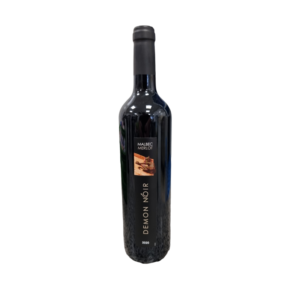 Cépages : Malbec et Merlot. Dégustation : Belle couleur noir intense. Nez puissant de fruits frais sur des notes grillées et vanillées. Bouche fruitée et soyeuse, finale légère sur un coulis de petits fruits noirs. Accords mets et vins : Idéal avec apéro-tapas, charcuterie et saucisse grillée. Garde : A boire dès maintenant, se dégustera pendant 2 ans. Température de service : Entre 16 et 17°C